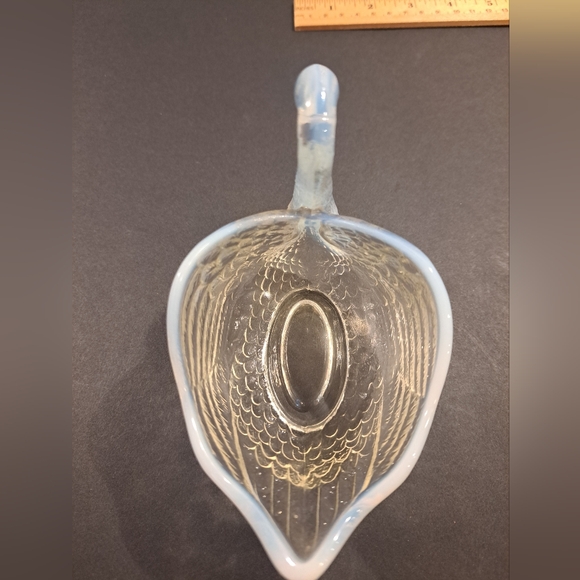 Swan Shape Opalescent Glass Vintage Candy Dish Figural Trinket Bowl Fenton? - Picture 3 of 7